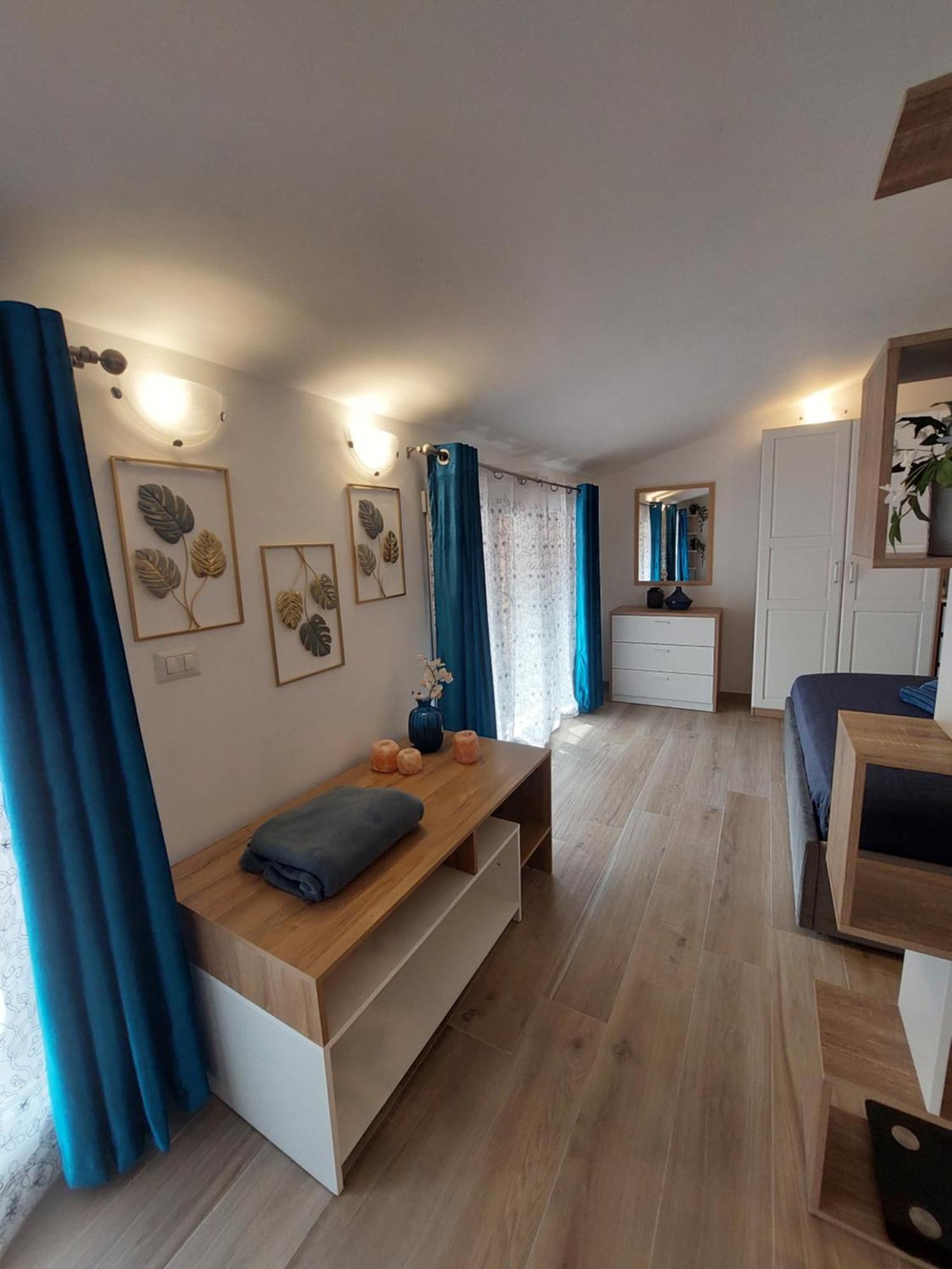 Appartamento Grazioso Loft, Luminoso E Appena Ristrutturato